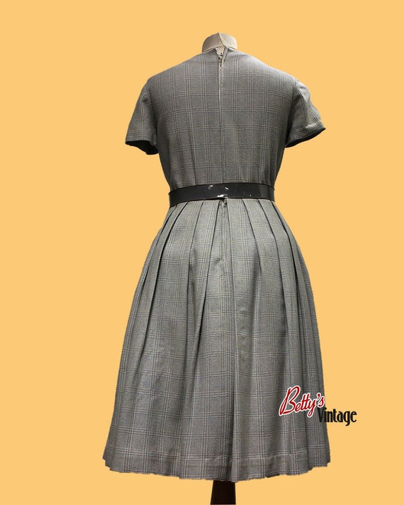50s vintage grey plaid wool dress. Short sleeves.… - image 6