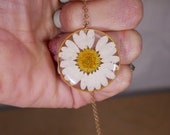 Pressed daisy necklace, white daisy necklace, Silver flower pressed flower jewelry botanical terrarium necklace pressed daisy, New mom gift
