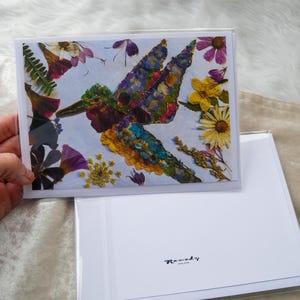 Carte de voeux colibri fleurs pressées, impression d'art vraie fleur