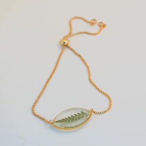 Dainty pressed fern bracelet, real fern jewelry, adjustable fern leaf bracelet, plant lover bracelet