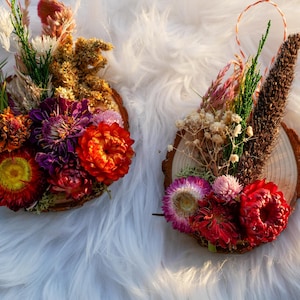 Rustic wood slice christmas ornament, dried flower wall decor
