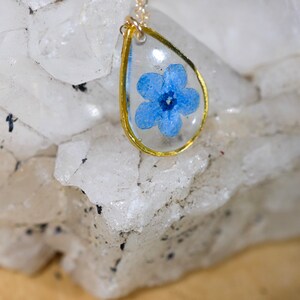 Forget me not teardrop necklace, dainty botanical jewelry, Memorial jewelry, Something blue brides charm, Real flower terrarium image 6