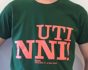 Beautiful "Star Wars" t-shirt in green bottle+orangish 190 gsm ringspun cotton t-shirt