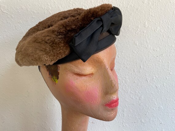 Young’s Brown Mink Fur  Beret Hat with Black Sati… - image 4