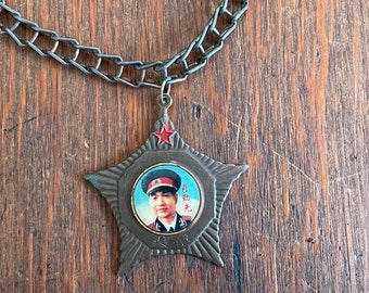The Time is Mao Vintage Star Medal Pendant on Handmade Bronze Chain Choker Artisanal Necklace