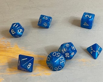 Dungeons + Dragons RPG Dice Blue Marble LOT VON 7 Vintage 1980s Spiele