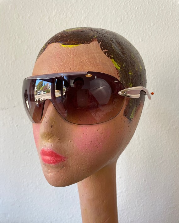 Y2K Deadstock Shield Sunglasses in Pearly Pink Vi… - image 6