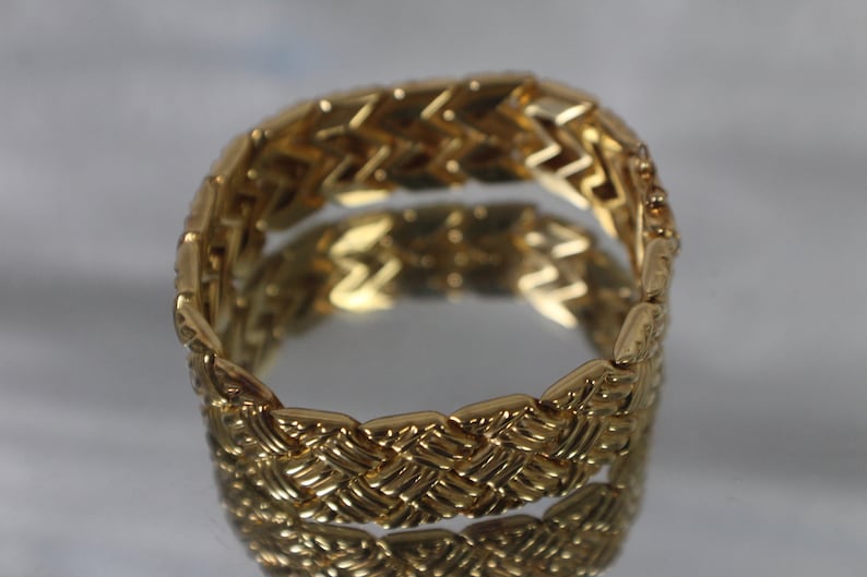 925 Vintage Woven Link Design Criss Cross Bracelet in Stunning Gold Tone Sterling Silver