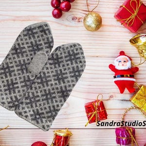 HandmadeWoolMittens–CozyWinterGloveswithNordicPattern,TraditionalWoolGloves,GrayWoolKnit Mittens,Felted 100% wool , Baltic ,Scandinavian.
