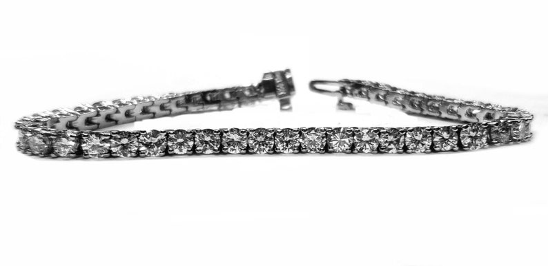 9ct. Diamond Tennis Bracelet in 14kt. White Gold 7"