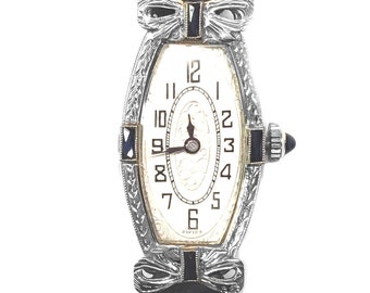 Vintage Ladies Watch 18kt. With Platinum Trim 17 Jewels