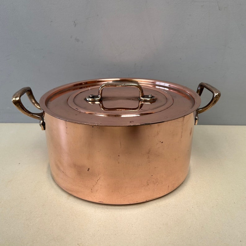 Casserole en cuivre française lourde de 1,5 kg en métaux uvres Vesoul, 1 mm d'épaisseur, Villedieu, avec couvercle. Magnifique vieille batterie de cuisine avec revêtement en métal image 4