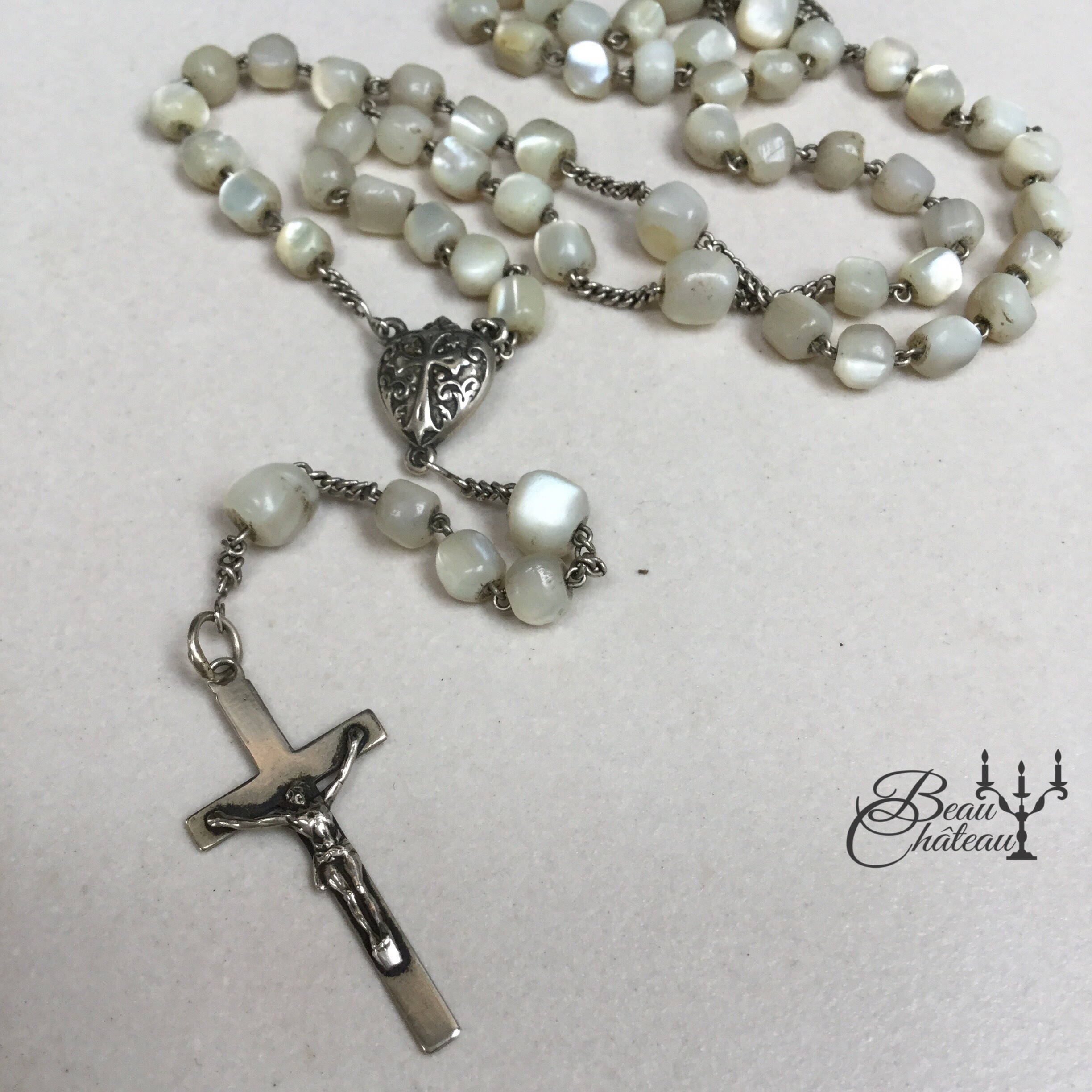 Vintage Français Chapelet Collier de Nacre Crucifix et Cœur Orné.