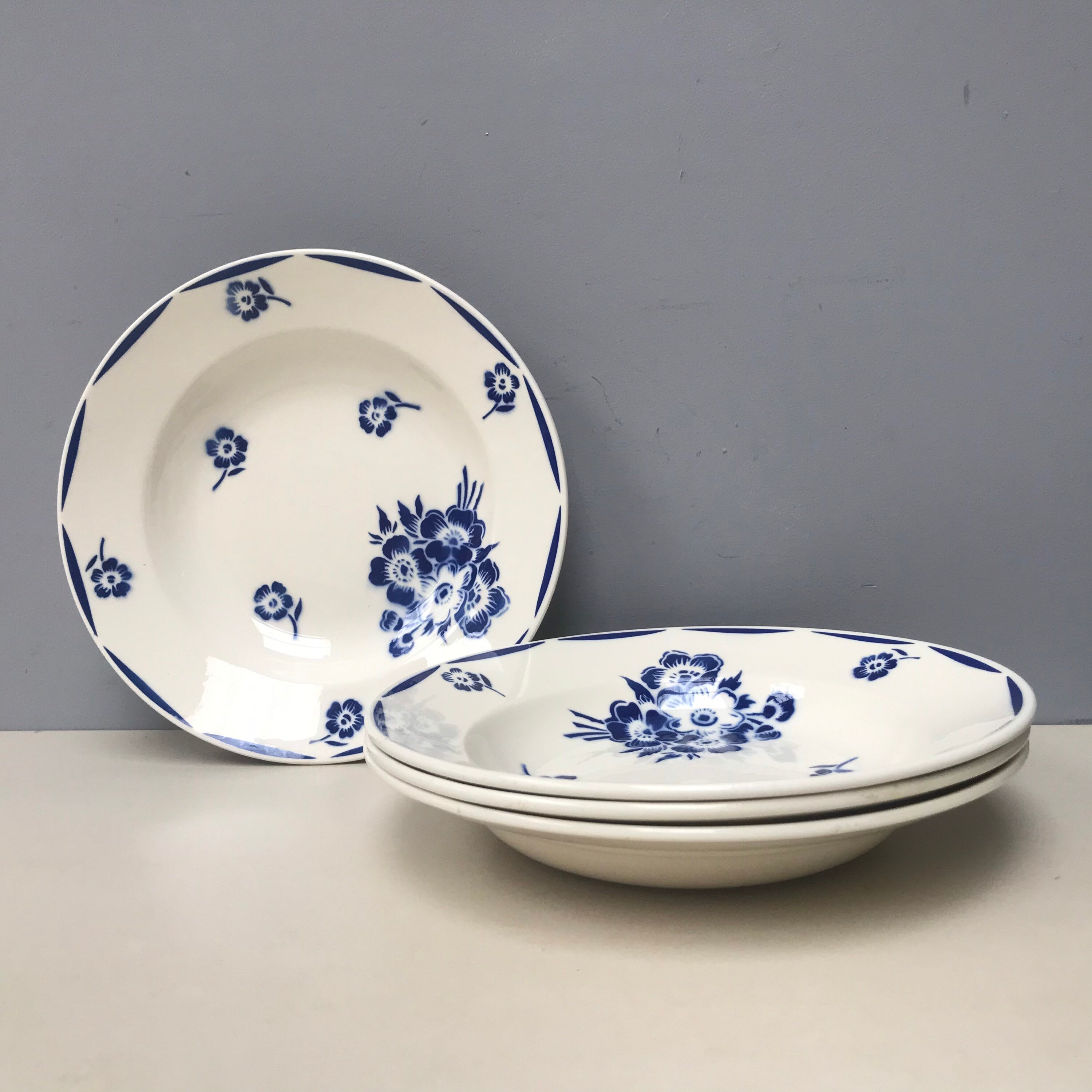Ensemble de 4 Bols à Soupe Vintage Français Peu Profonds, Assiettes Profondes Plus Disponibles Badon