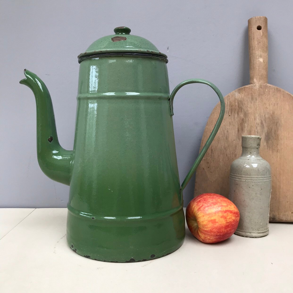 Rare Millésime Français Faded Moss Green Enamel Water Pitcher Jug - Belle Mousse Muette Vert Émailwa