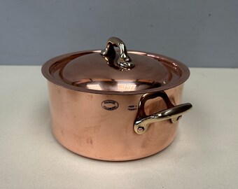 MAUVIEL Casserole ronde en cuivre, française, lourde, 1,2 kg, 1,5 mm d'épaisseur, Villedieu, avec couvercle. Batterie de cuisine de qualité fabriquée en France avec doublure en tôle d'étain