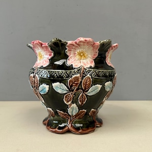 Gustave De Bruyn Fives Lille Vintage French plant pot jardiniere cache pot Majolica Antique Majolica Faience art nouveau
