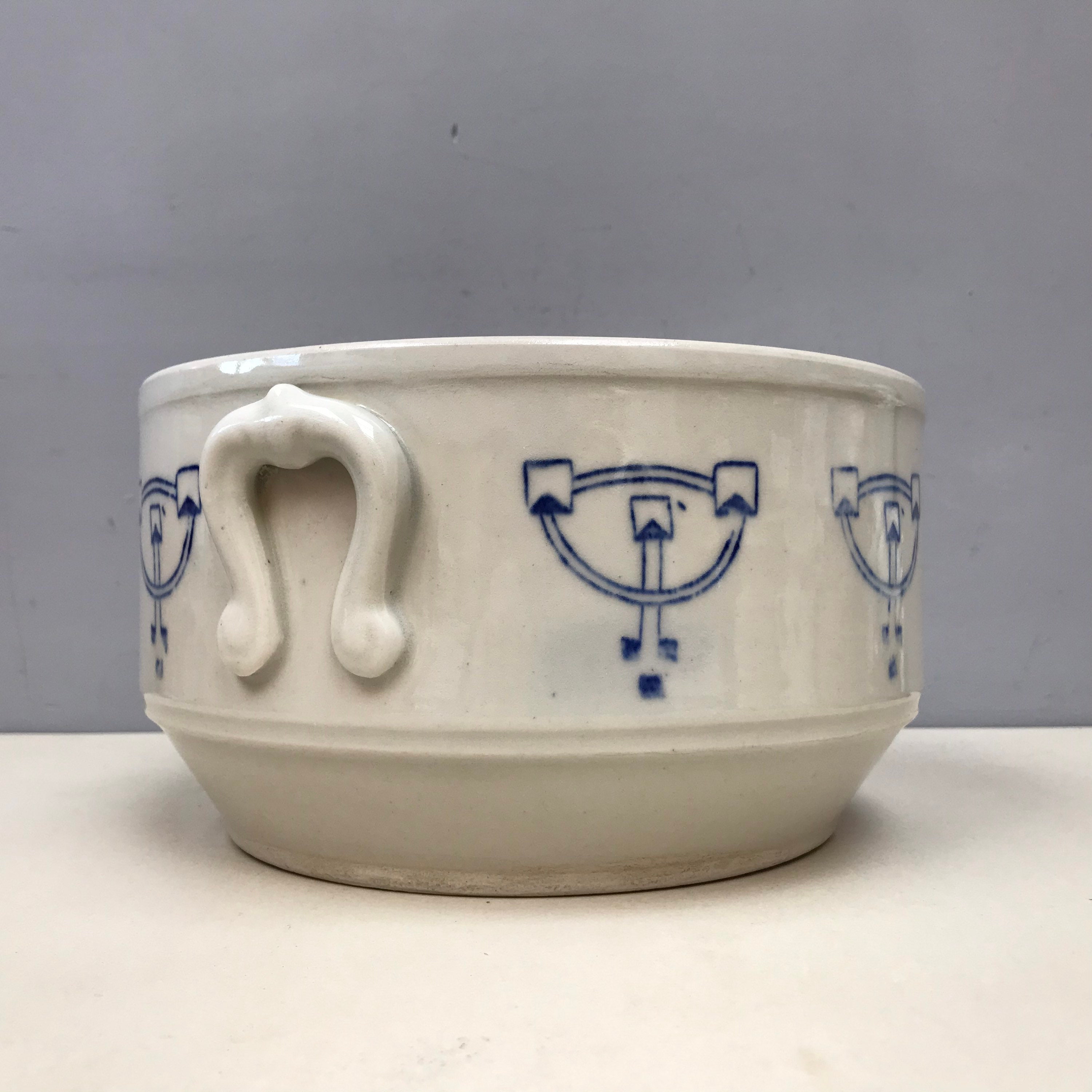 Grand Antique Français Ironstone Côtés Droits Tureen Soupiere. Plat de Soupe Jardiniere Planter. Ter