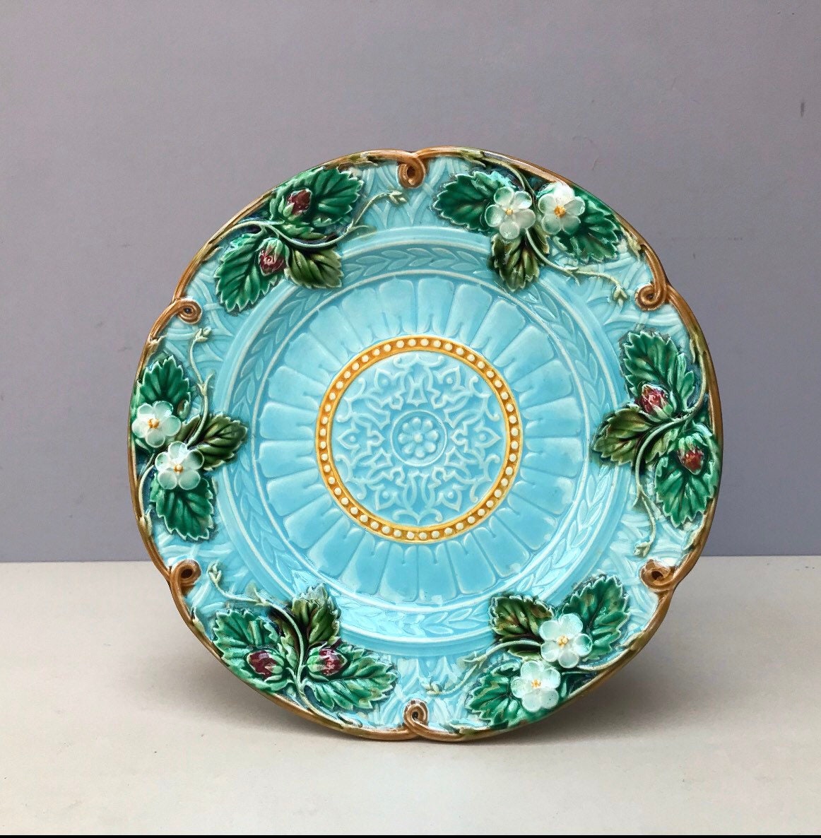 Ensemble de 10 Plus Plateau Piédestal Sarreguemines Majolica Français Assiettes Aqua Blue Fleurs Fra