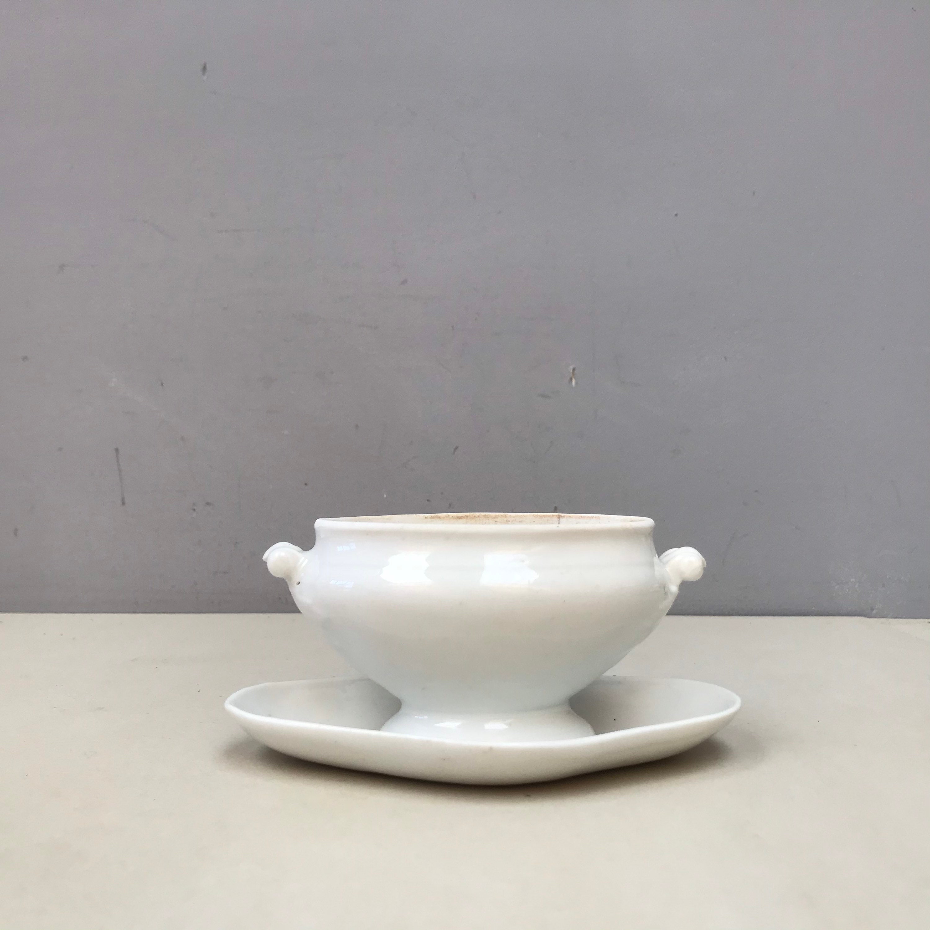 Pot Antique Français Moutarde en Pierre de Fer. Porcelaine Ivoire Si Élégant Mini Petit Tureen