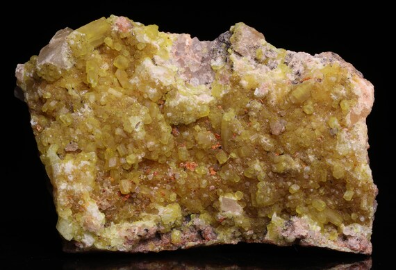 南アフリカ、北ケープ州、ヌクワニング II のカルサイトクラスター上の