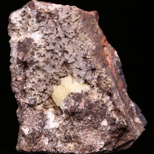 Thaumasite y Calcite en Matrix, Mina Wessels, Sudáfrica