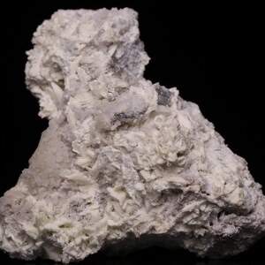 Fluorapatite Psm après grappe de tarbuttite, mine de Skorpion, région de Karas, Namibie