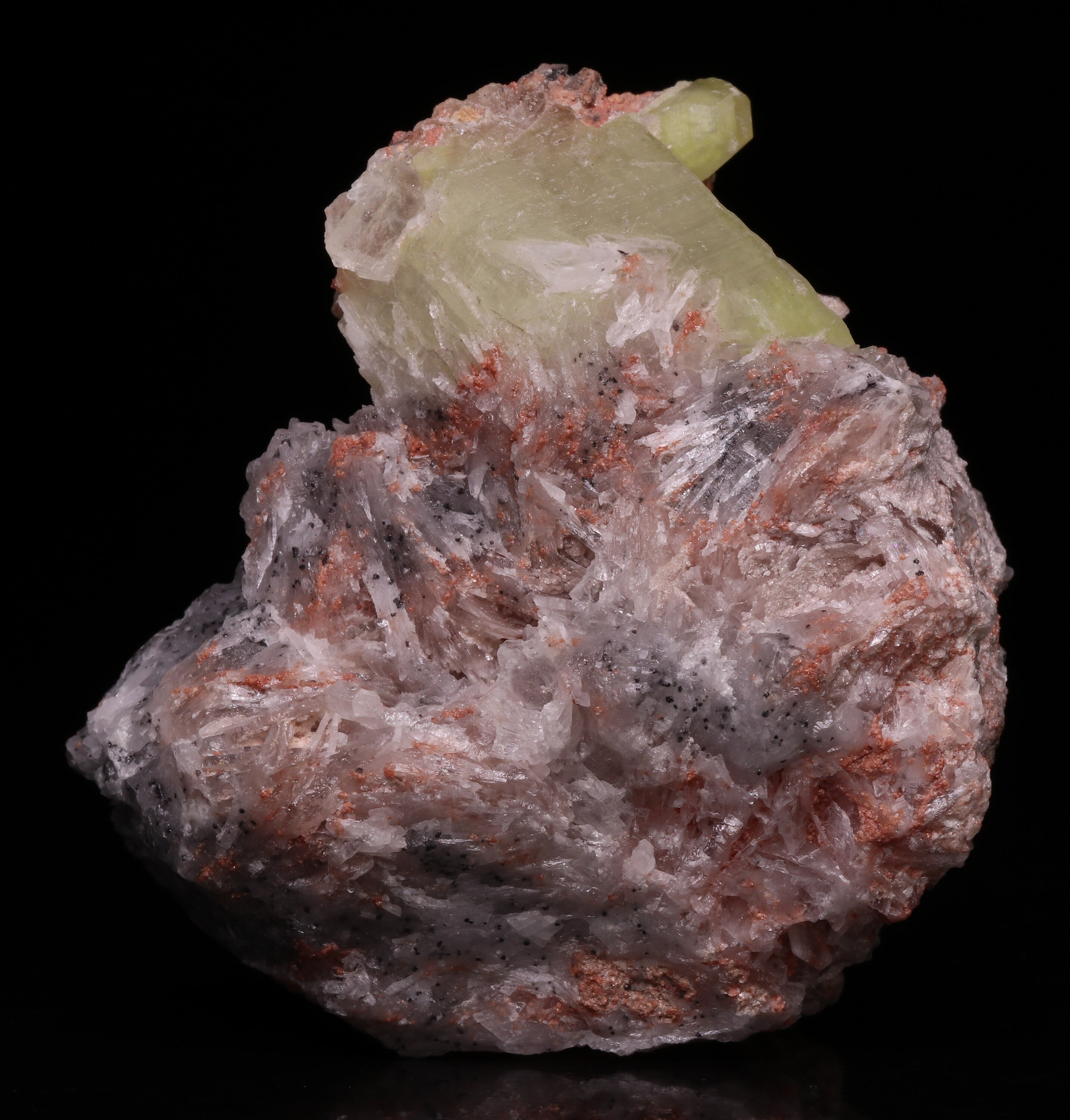 Andradite Garnets, Baryte on Ettringite Cluster, N'chwaning II ...