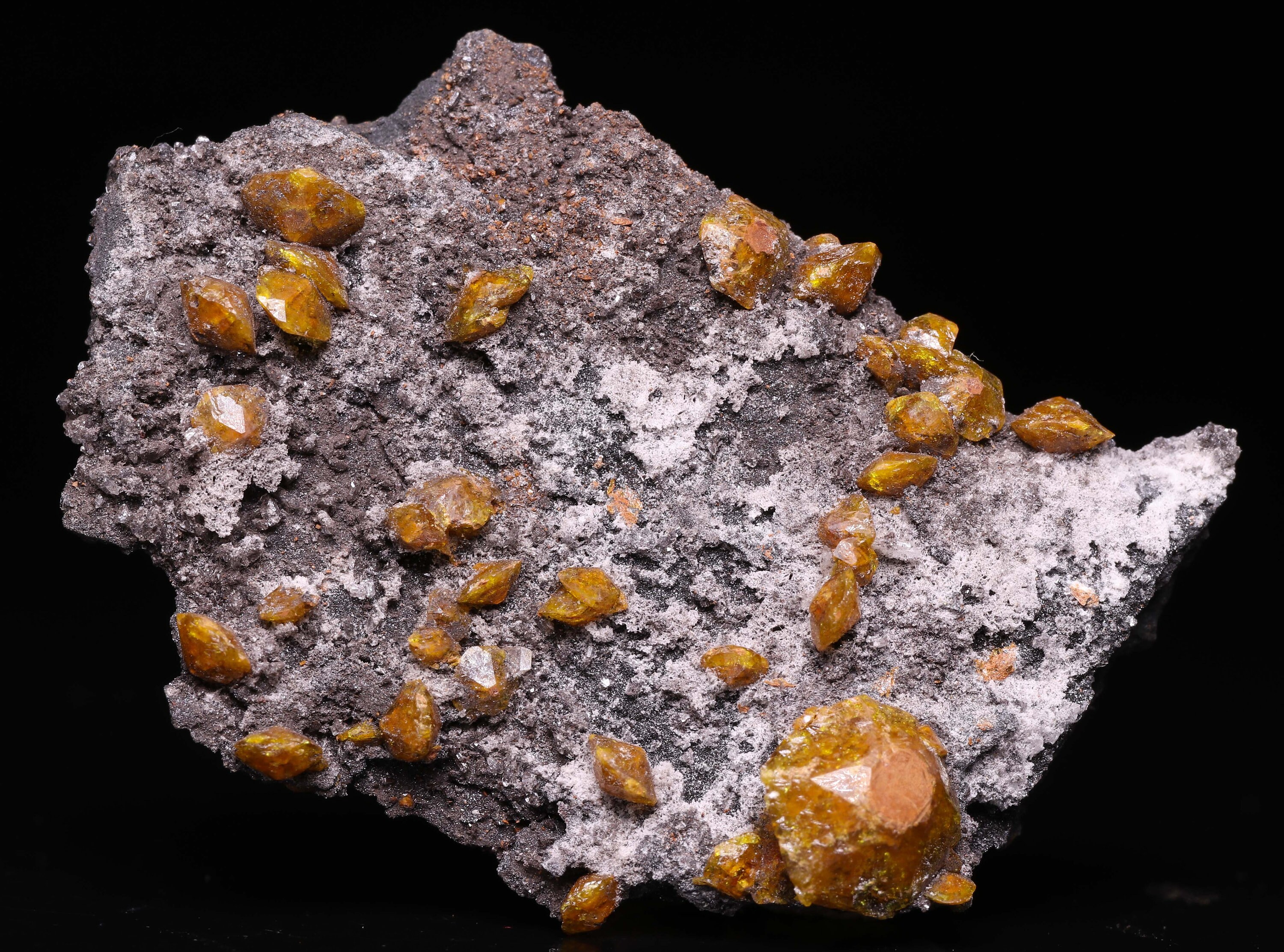 母岩付きスタルマナイト/カルサイト 母岩付きスタルマナイト/カルサイト - メルカリ