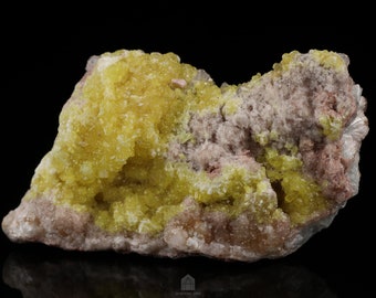 Ettringite on Brucite, Wessels Mine, Northern Cape, South Africa