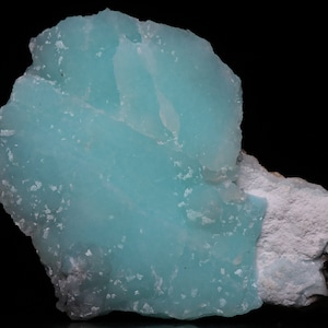 Blue Smithsonite sur Matrix, Skorpion Mine, région de Karas, Namibie