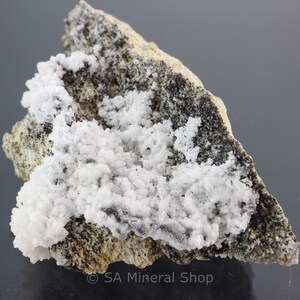 Fluorapatite Psm Tarbutite on Matrix, Skorpion Mine, Karas Region, Namibie