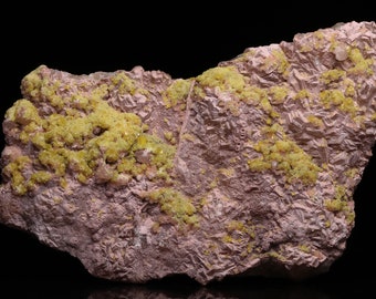 Ettringite on Brucite, Wessels Mine, Northern Cape, South Africa