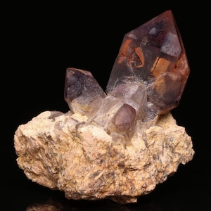 Quartz améthyste sur Matrix, région de la rivière Orange, région de Karas, Namibie