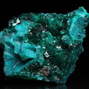 Lustrous Dioptase Vug, Kolwezi Mine, DR Congo