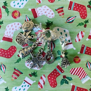 CHRISTMAS TIME -  charm stitch markers - Set of 6 - Stitch markers for crochet and knitting