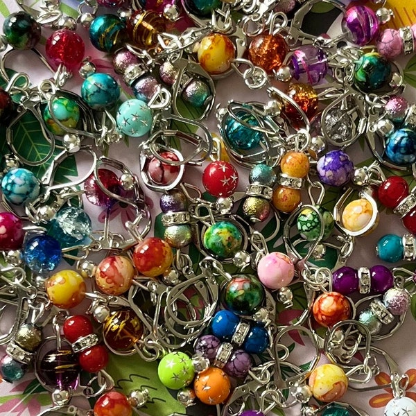 MIX OF BEADS Stitch markers, keyrings for crochet & knitting