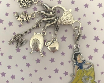 SNOW PRINCESS Charm Stitch Markers, Keyrings - Set of 6