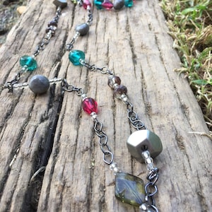 Silver chain with gray, turquoise, fuchsia, and clear beads necklace with bracelet