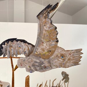 Gaviota de cartón hecha a mano #2 / Escultura de pájaro volador, arte de cartón reciclado / arte de pared de aves / arte de aves marinas / acuarela original de gaviota /