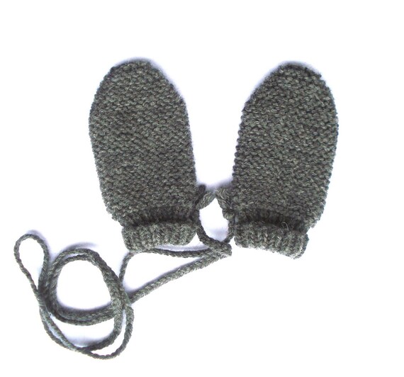 garter stitch baby mittens