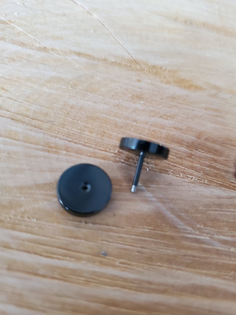 Round black stainless steel gauge earrings Faux plug earrings Faux stretch earrings Dumbbell stud earrings Barbell earrings