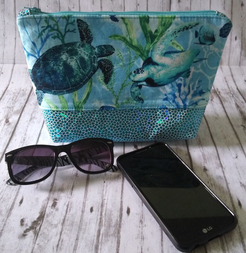 Sea Turtle Bag Sea Turtle wristlet Sea Turtle zippered pouch Sea Turtle gifts Gifts for women Gifts for girls sea turtles make up bag