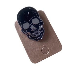 Skull Pin, Skull Enamel Pin, Skull Pin Badge, Gothic Lapel Pin, Halloween Gifts,