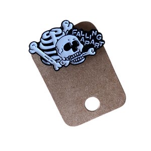 Skull Pin, Skull Enamel Pin, Skull Pin Badge, Gothic Lapel Pin, Halloween Gifts,