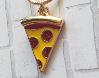 Pizza necklace