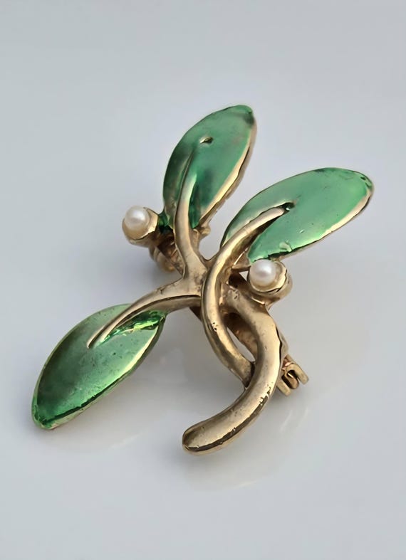 Vintage Brooch Made in Taiwan - image 6