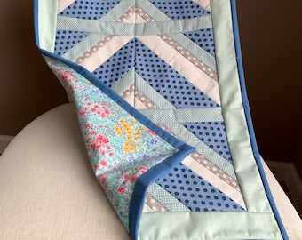 Pretty White and Blue Quilted Table Runner with Flowers, Dining Room Decor, Table Decor, Kitchen Gifts