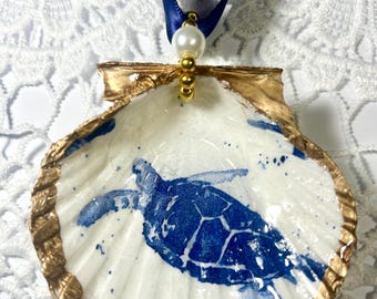Decoupage Scallop Shell Sea Turtle Ornament: Coastal Decor, Seashell Ornament