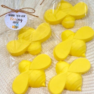 Bee SOAP Favors -- Bee Baby Shower Favor Honey Bumble Bee Themed Party Bridal Shower Decoration Gender Reveal Neutral Mama to Bee Gift Favor